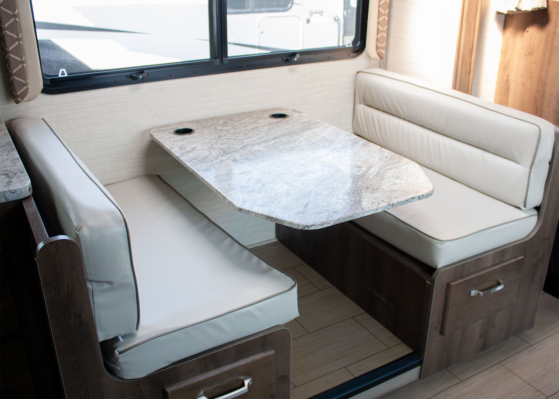 2019 Jayco Greyhawk 30X